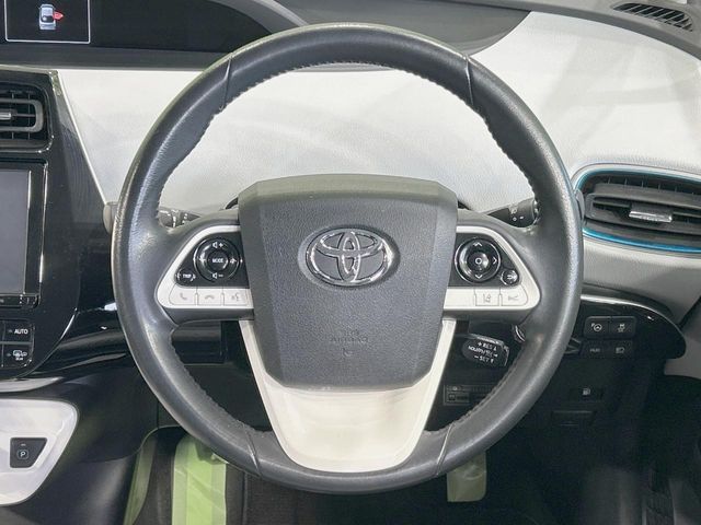 TOYOTA PRIUS 2016 Image 31
