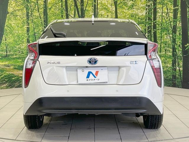 TOYOTA PRIUS 2016 Image 31