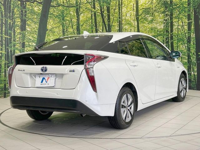 TOYOTA PRIUS 2016 Image 31