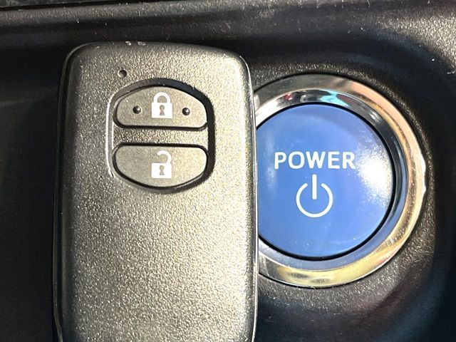 TOYOTA AQUA 2012 Image 31