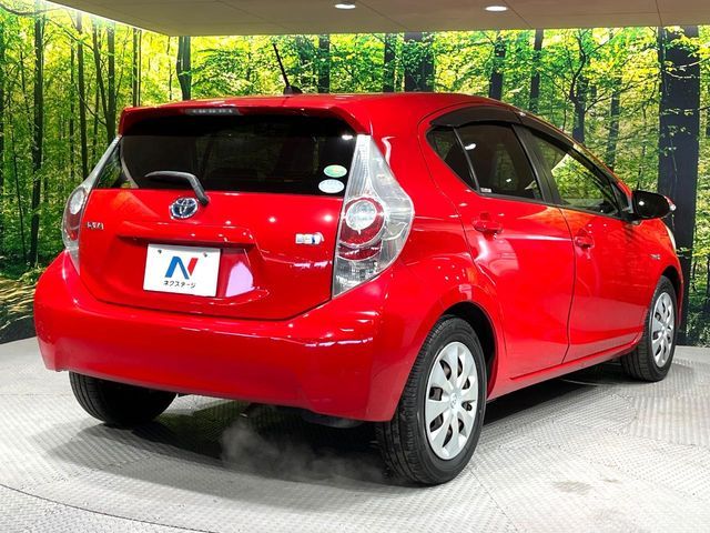 TOYOTA AQUA 2012 Image 31