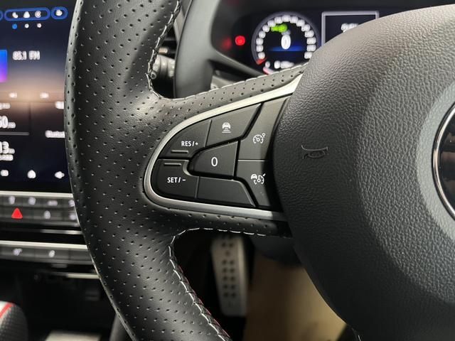 RENAULT MEGANE HATCH 2024 Image 31