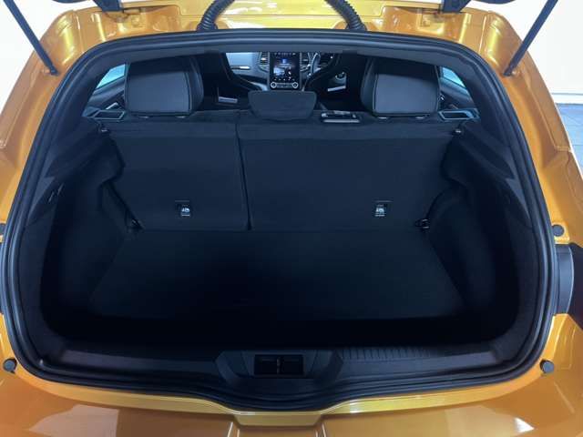 RENAULT MEGANE HATCH 2023 Image 31