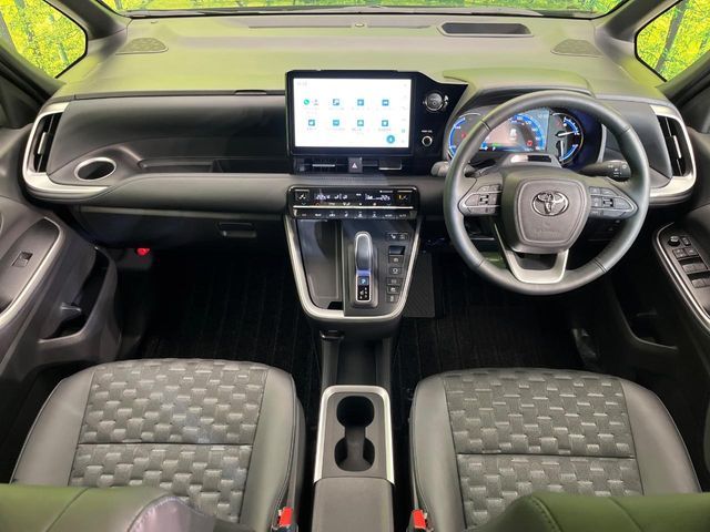 TOYOTA VOXY HYBRID 2023 Image 31