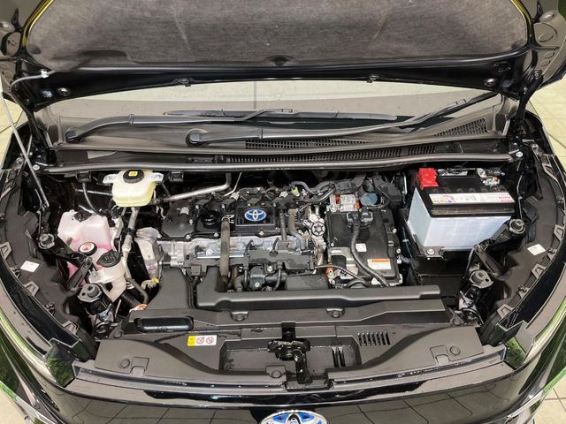 TOYOTA VOXY HYBRID 2023 Image 31