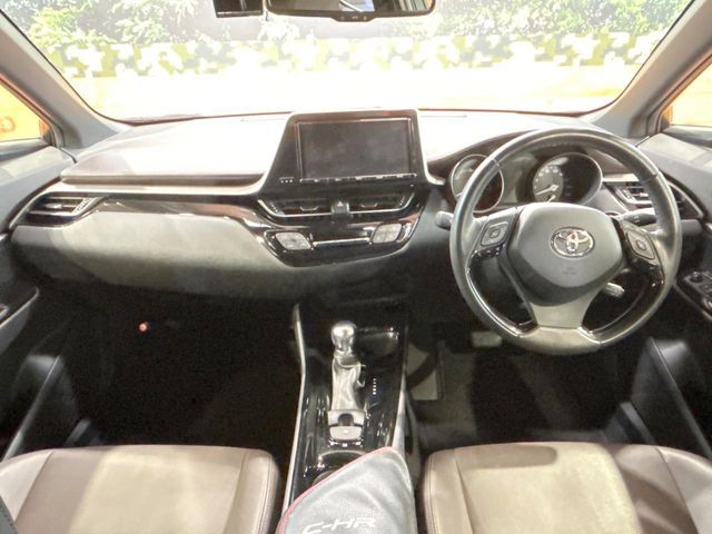 TOYOTA C-HR 2017 Image 31