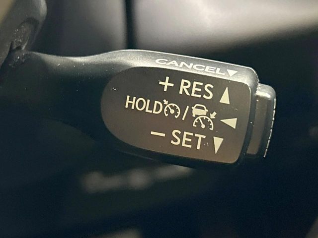 TOYOTA C-HR 2017 Image 31