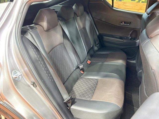 TOYOTA C-HR 2017 Image 31