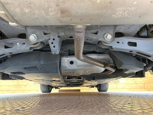 TOYOTA C-HR 2017 Image 31