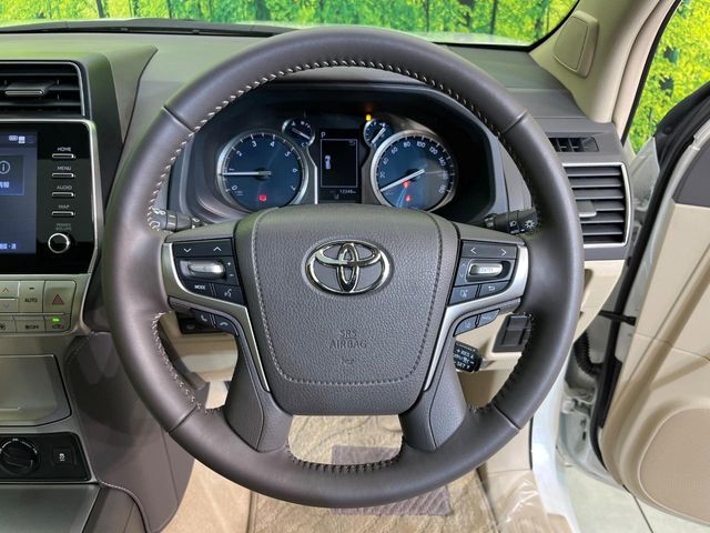 TOYOTA LANDCRUISER PRADO 2023 Image 31