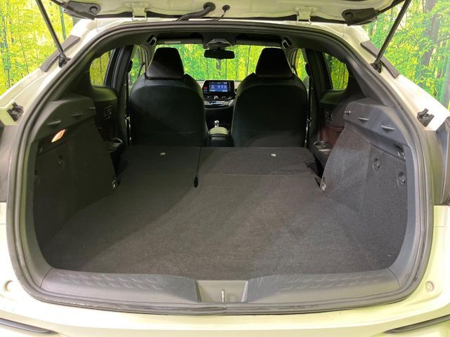 TOYOTA C-HR 2018 Image 31