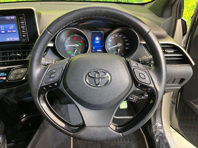 TOYOTA C-HR 2018 Image 31