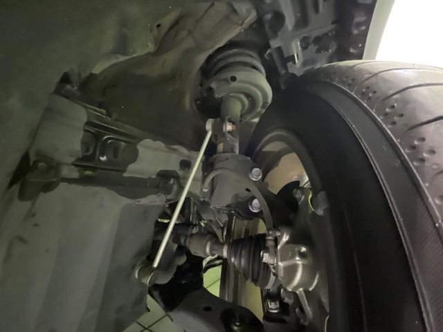 TOYOTA C-HR 2018 Image 31