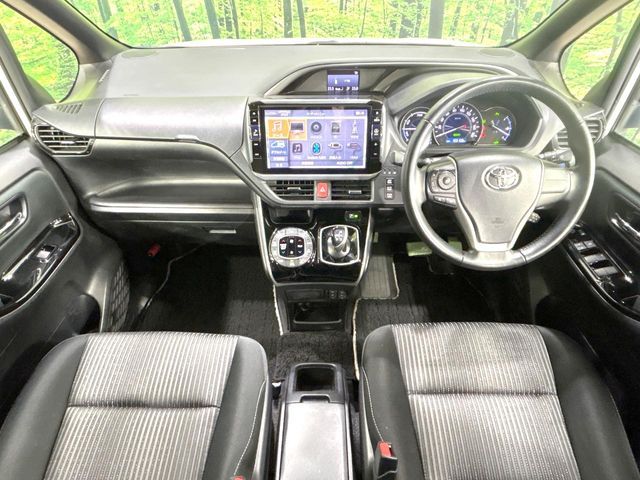 TOYOTA VOXY HYBRID 2020 Image 31