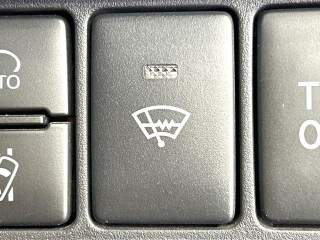 TOYOTA VOXY HYBRID 2020 Image 31