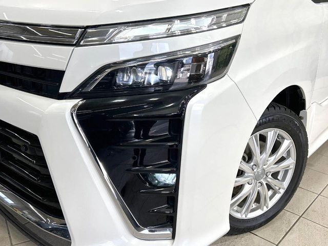 TOYOTA VOXY HYBRID 2020 Image 31