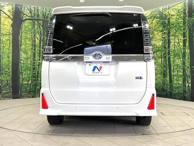 TOYOTA VOXY HYBRID 2020 Image 31