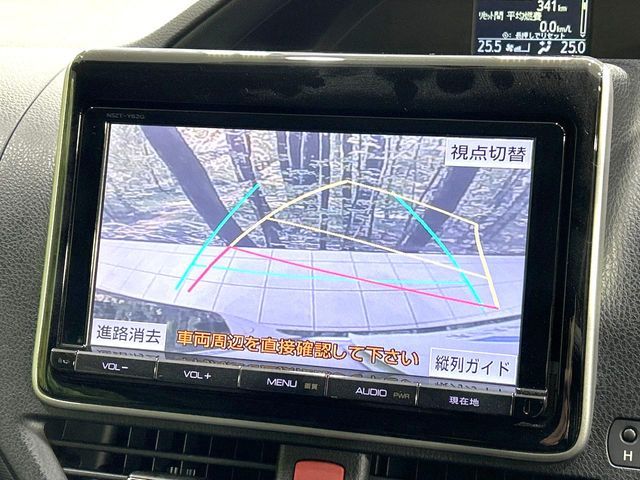 TOYOTA NOAH 2014 Image 31