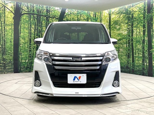 TOYOTA NOAH 2014 Image 31