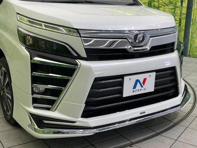TOYOTA VOXY 2019 Image 31
