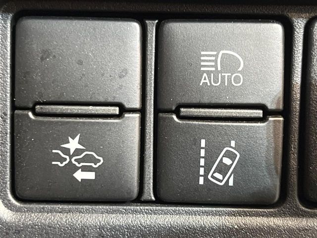 TOYOTA VOXY 2019 Image 31