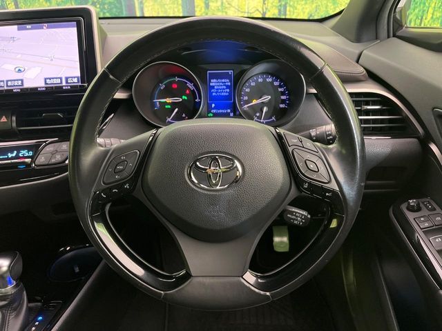 TOYOTA C-HR 2017 Image 31