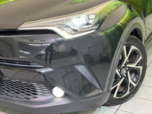 TOYOTA C-HR 2017 Image 31