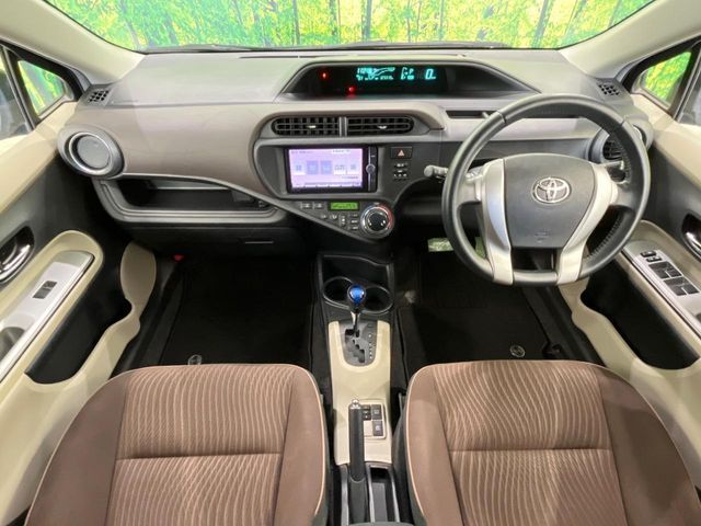 TOYOTA AQUA 2012 Image 31