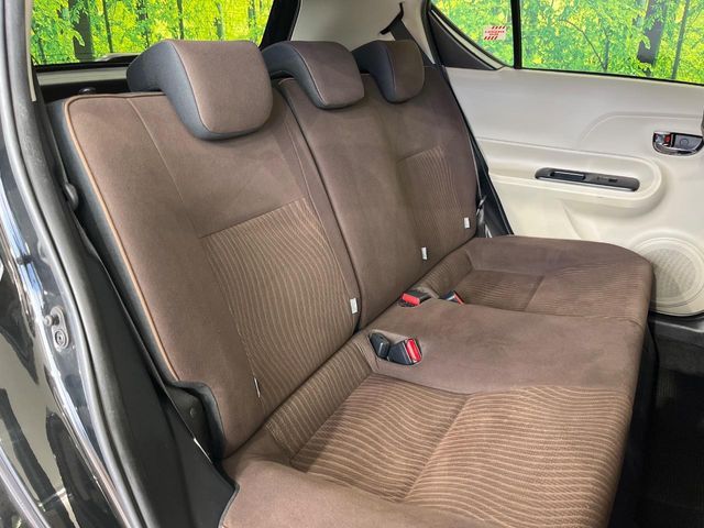 TOYOTA AQUA 2012 Image 31