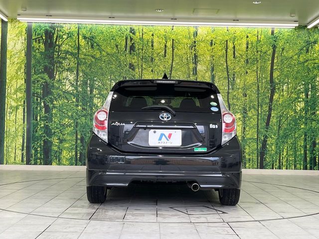 TOYOTA AQUA 2012 Image 31