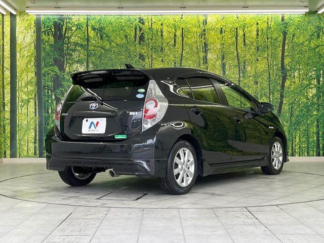 TOYOTA AQUA 2012 Image 31