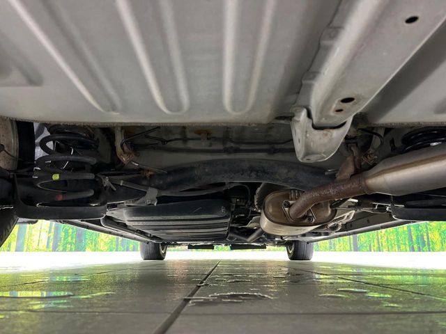 TOYOTA VOXY HYBRID 2014 Image 31