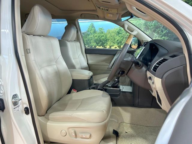 TOYOTA LANDCRUISER PRADO 2023 Image 31