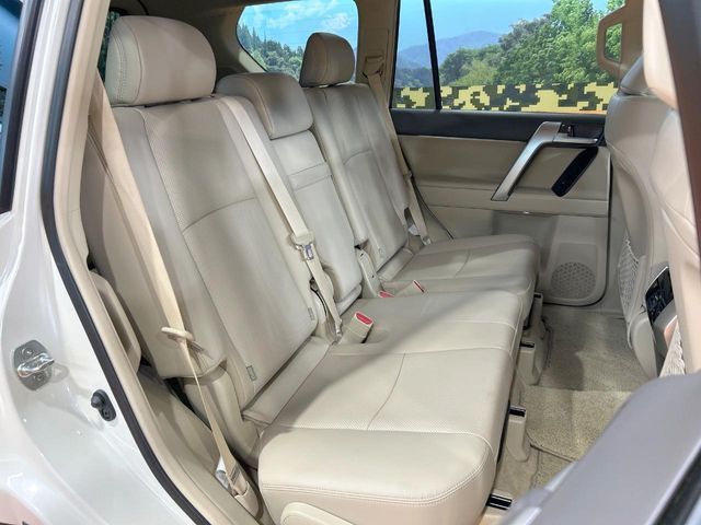 TOYOTA LANDCRUISER PRADO 2023 Image 31