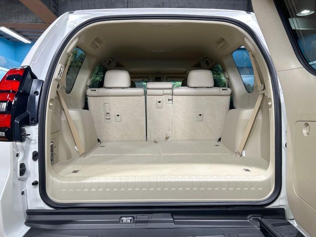 TOYOTA LANDCRUISER PRADO 2023 Image 31
