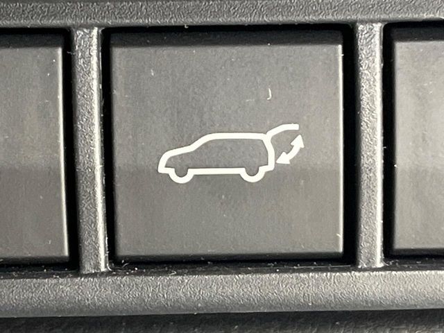 TOYOTA PRIUS 4WD 2023 Image 31