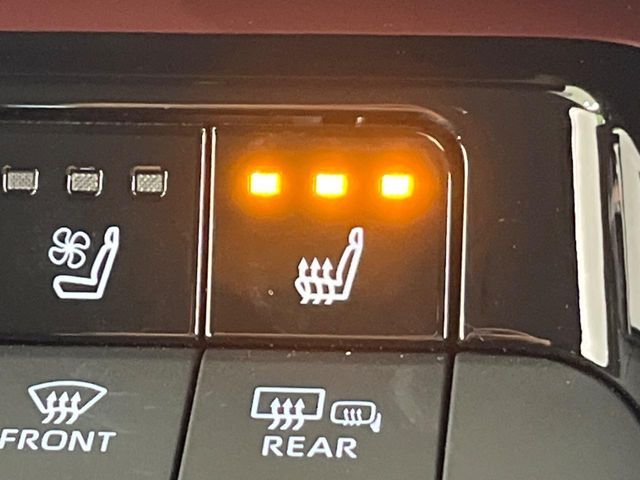 TOYOTA PRIUS 4WD 2023 Image 31