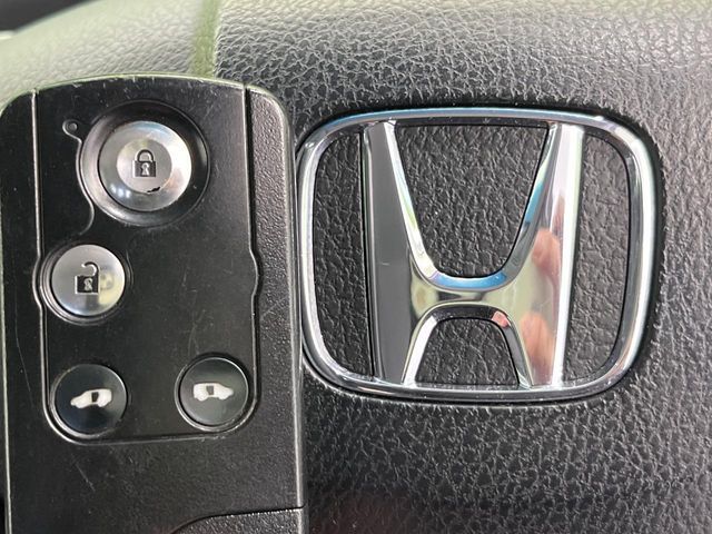 HONDA STEPWAGON SPADA 2013 Image 31