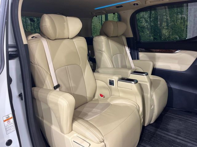 TOYOTA ALPHARD HYBRID 4WD 2019 Image 31