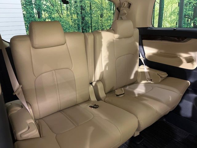 TOYOTA ALPHARD HYBRID 4WD 2019 Image 31