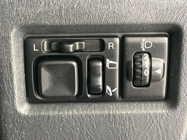 SUZUKI JIMNY 4WD 2012 Image 31