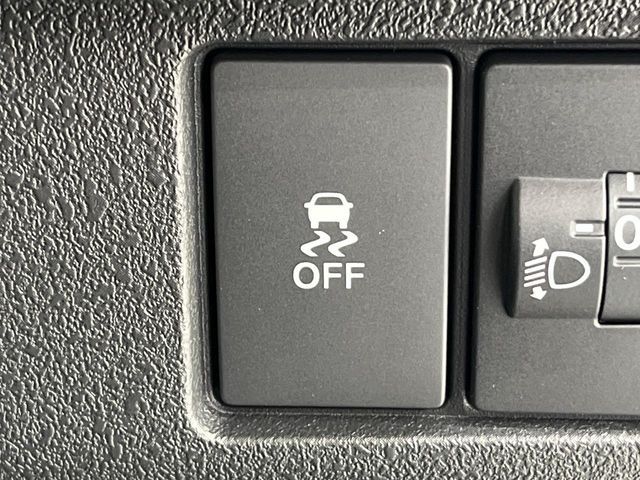 HONDA N BOX CUSTOM 4WD 2026 Image 31