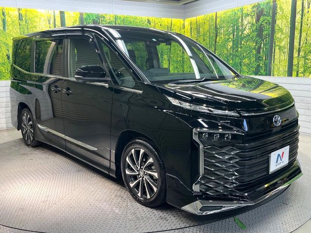 TOYOTA VOXY HYBRID 2023 Image 31
