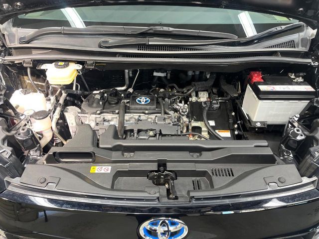 TOYOTA VOXY HYBRID 2023 Image 31