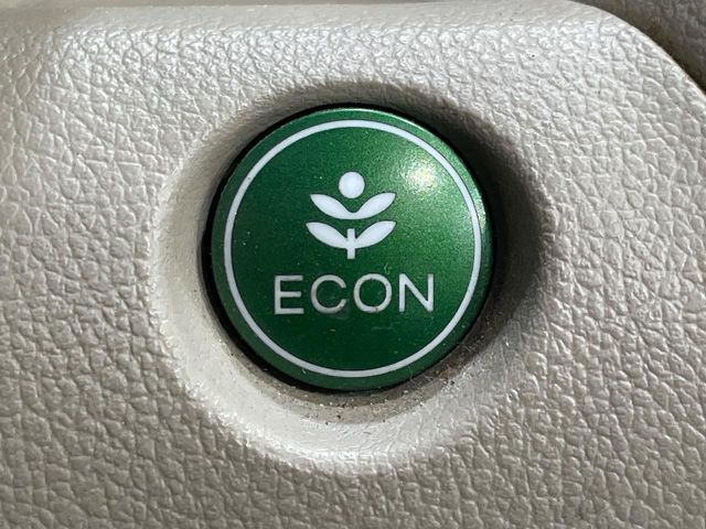 HONDA N BOX 2014 Image 31