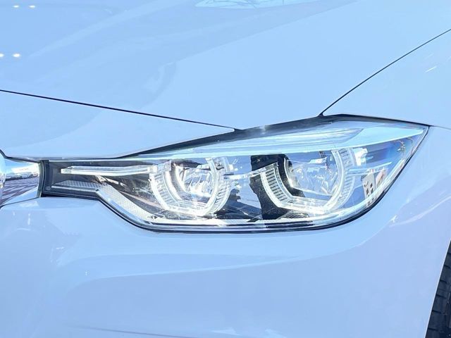 BMW 3SERIES SEDAN 2017 Image 31