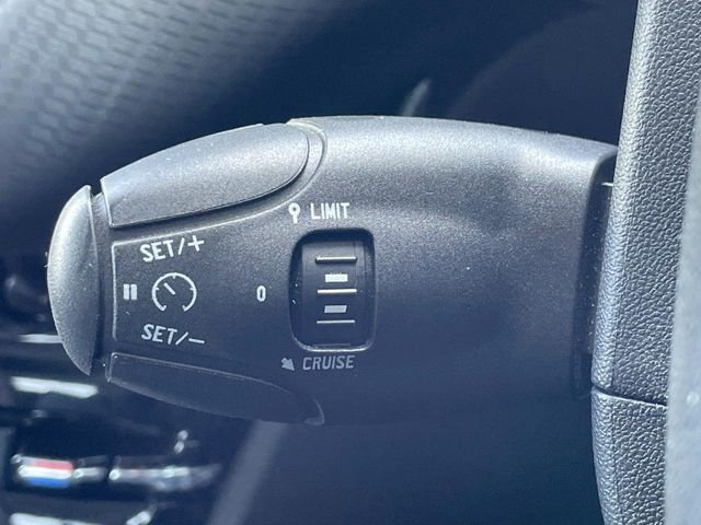 PEUGEOT 208 2019 Image 31