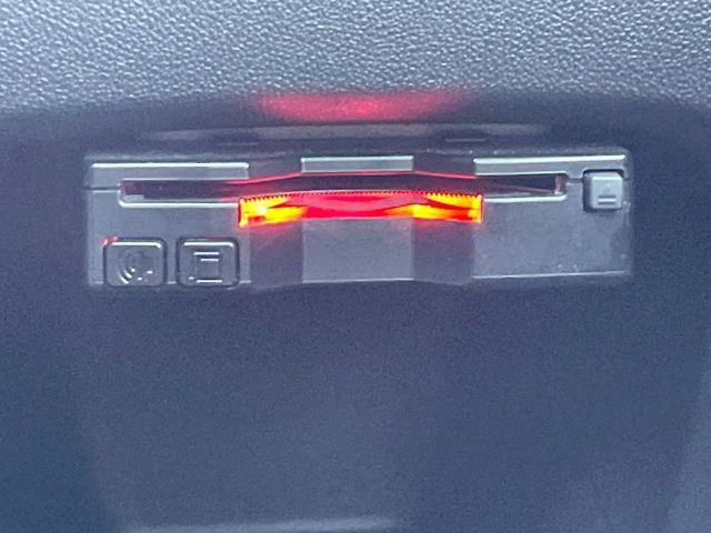 PEUGEOT 208 2019 Image 31