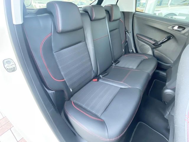 PEUGEOT 208 2019 Image 31