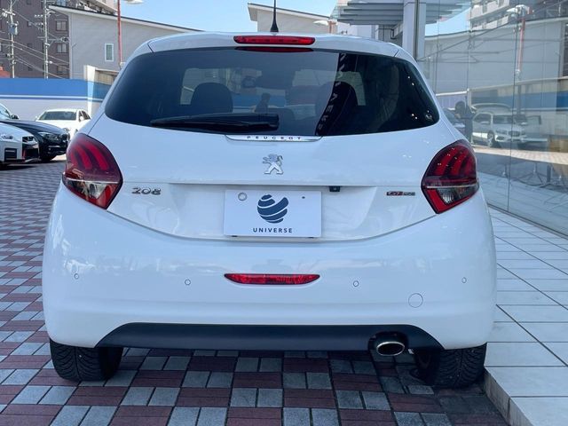 PEUGEOT 208 2019 Image 31